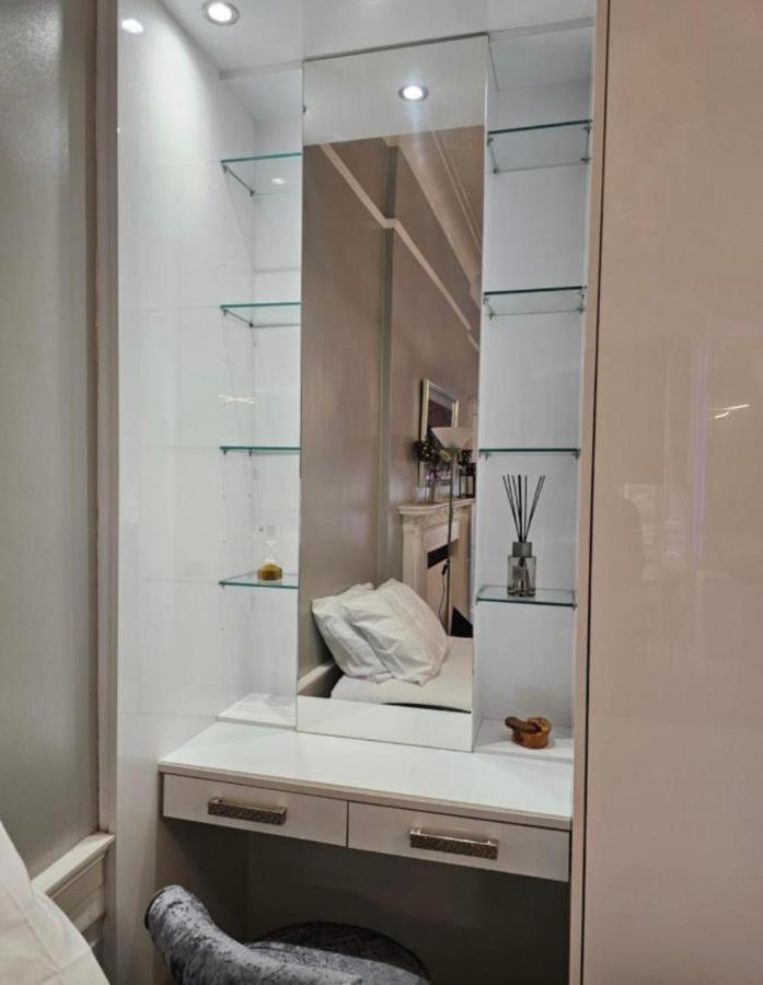 Luxury Family Room With Private Bathroom In The Heart Of 爱丁堡 外观 照片
